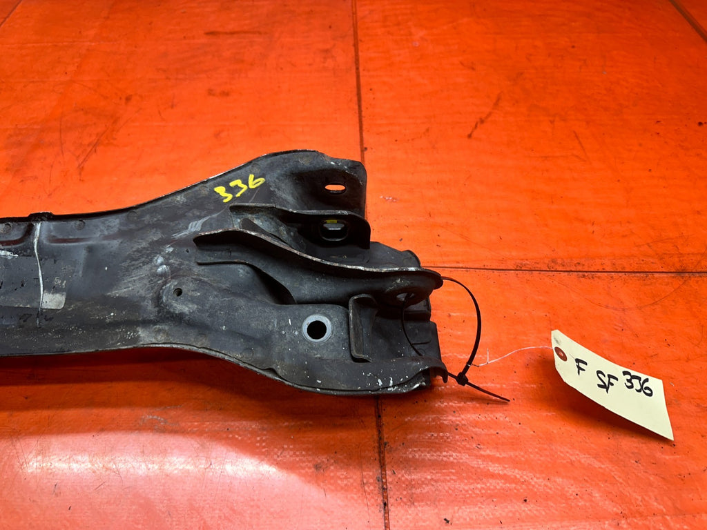 97 01 HONDA PRELUDE 2.2L REAR SUSPENSION SUBFRAME CROSSMEMBER K MEMBER OEM #3368
