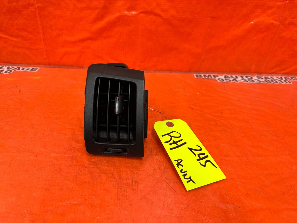 08 15 INFINITI G37 Q60 2D COUPE PASSENGER RIGHT AC AIR CONDITIONING VENT OEM 2450