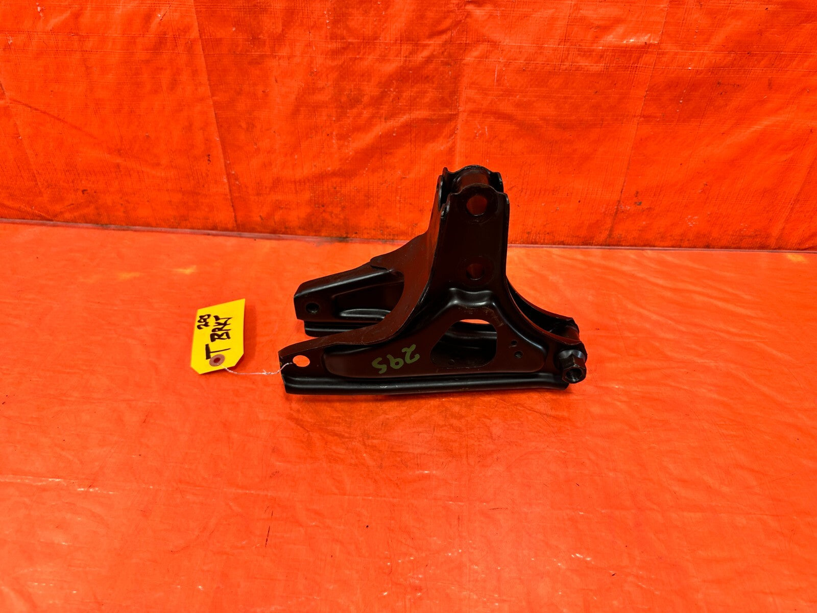 96 97 HONDA DEL SOL D16Y8 SOHC VTEC AUTOMATIC TRAR TRANSMISSION BRACKET OEM 2952