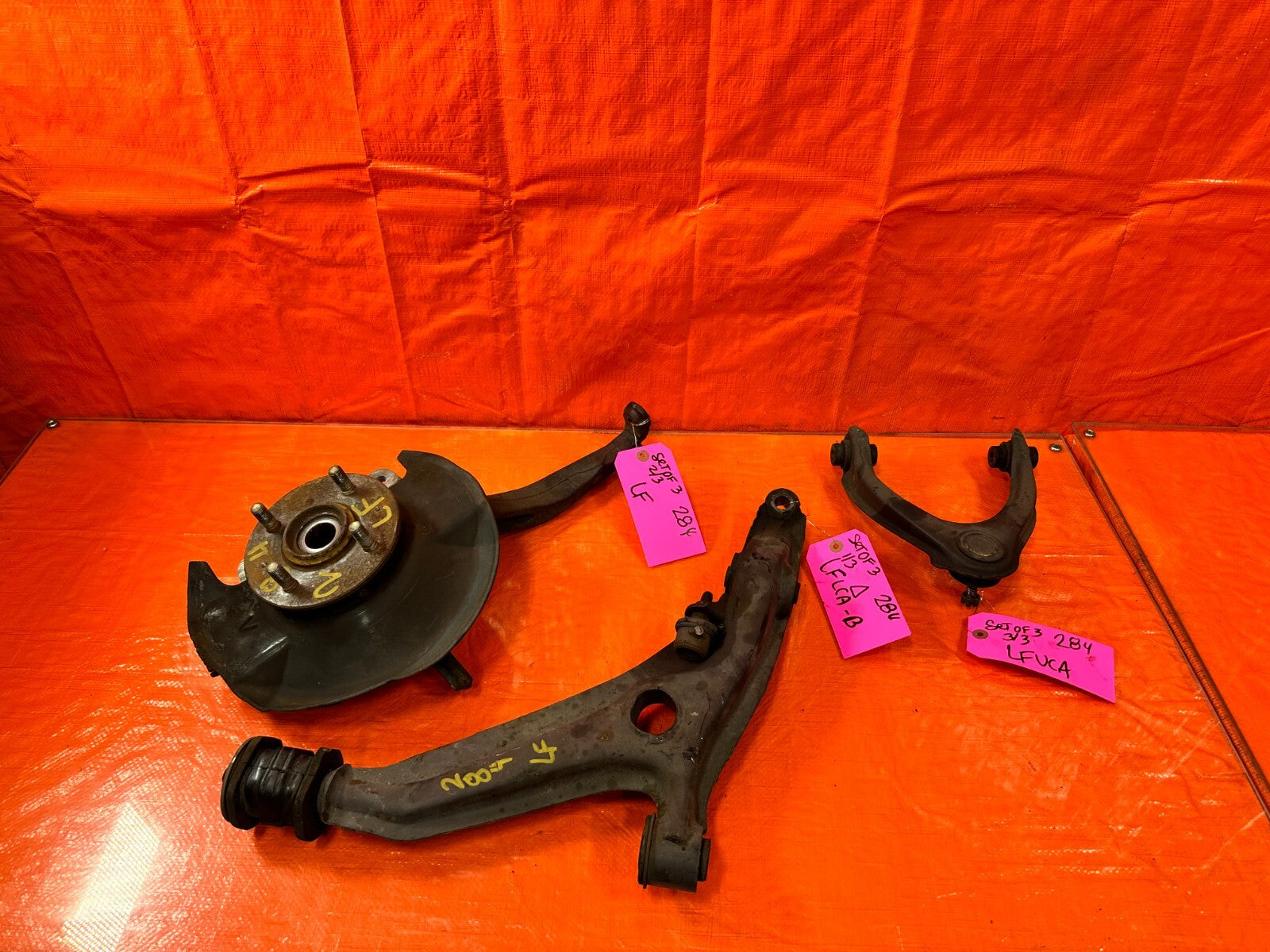 99 00 HONDA CIVIC SI EM1 LEFT FRONT SPINDLE KNUCKLE HUB W/ CONTROL ARMS OEM 2840