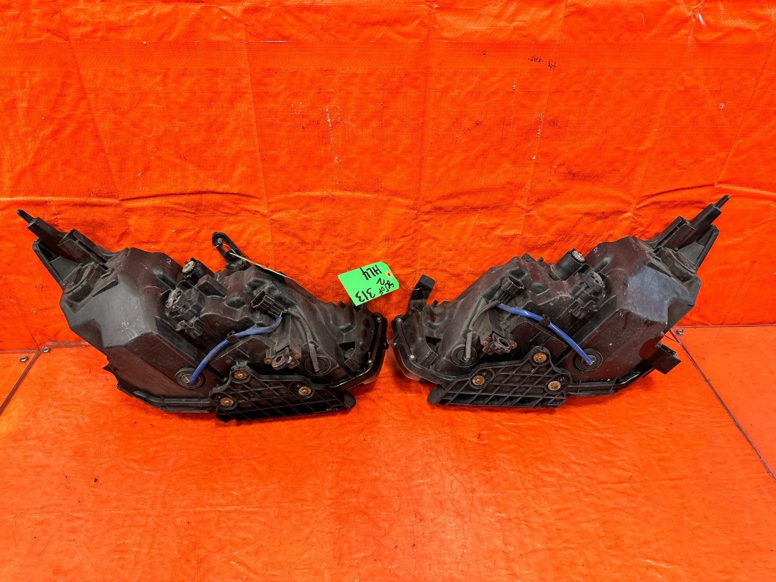 14 17 INFINITI Q50   LEFT AND RIGHT   NON AFS   HEADLIGHTS HEADLAMPS   OEM8