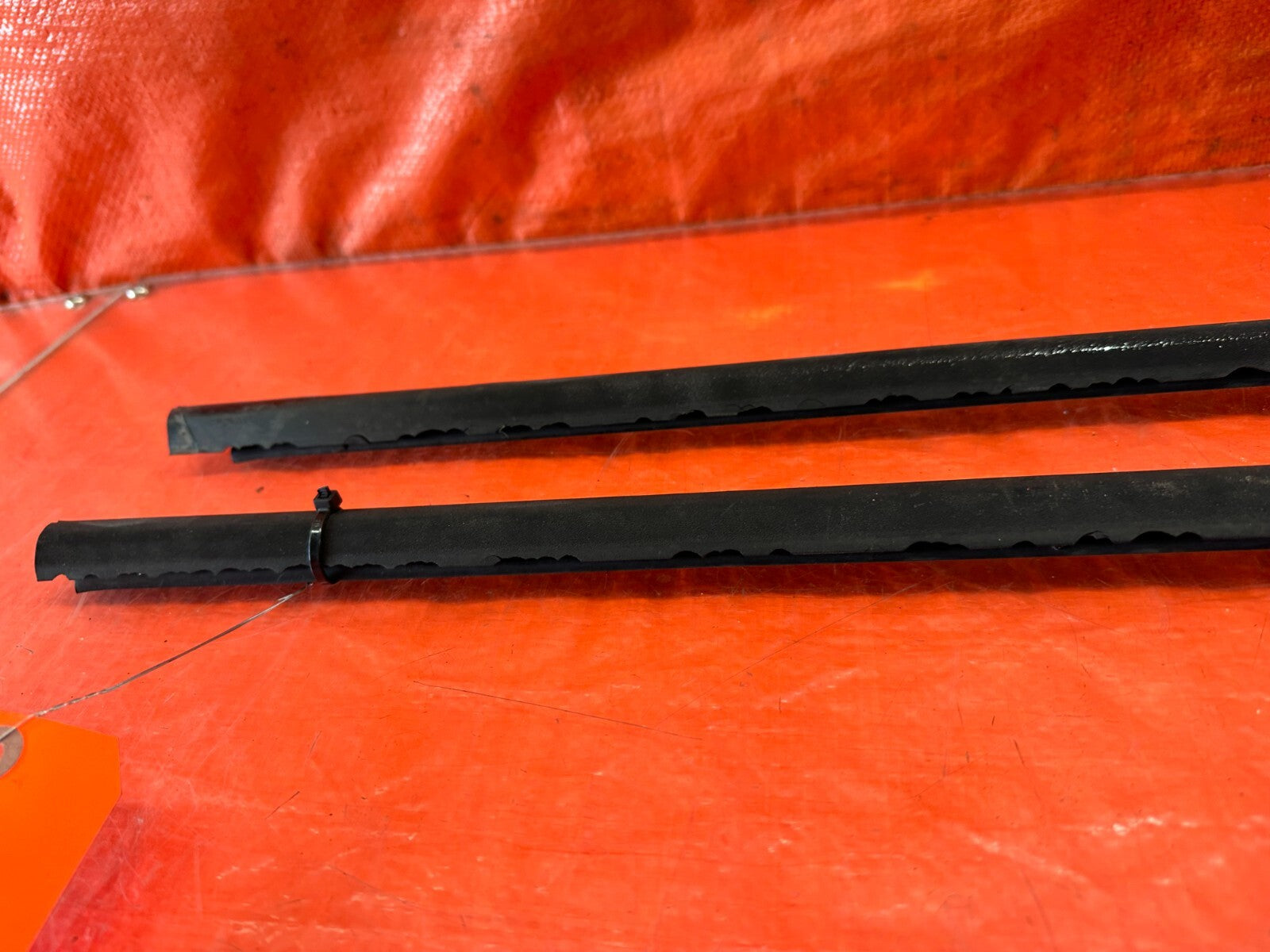 92 93 HONDA CIVIC COUPE HATCH EXTERIOR DOOR WINDOW GLASS TRIM SET LEFT RIGHT 2358
