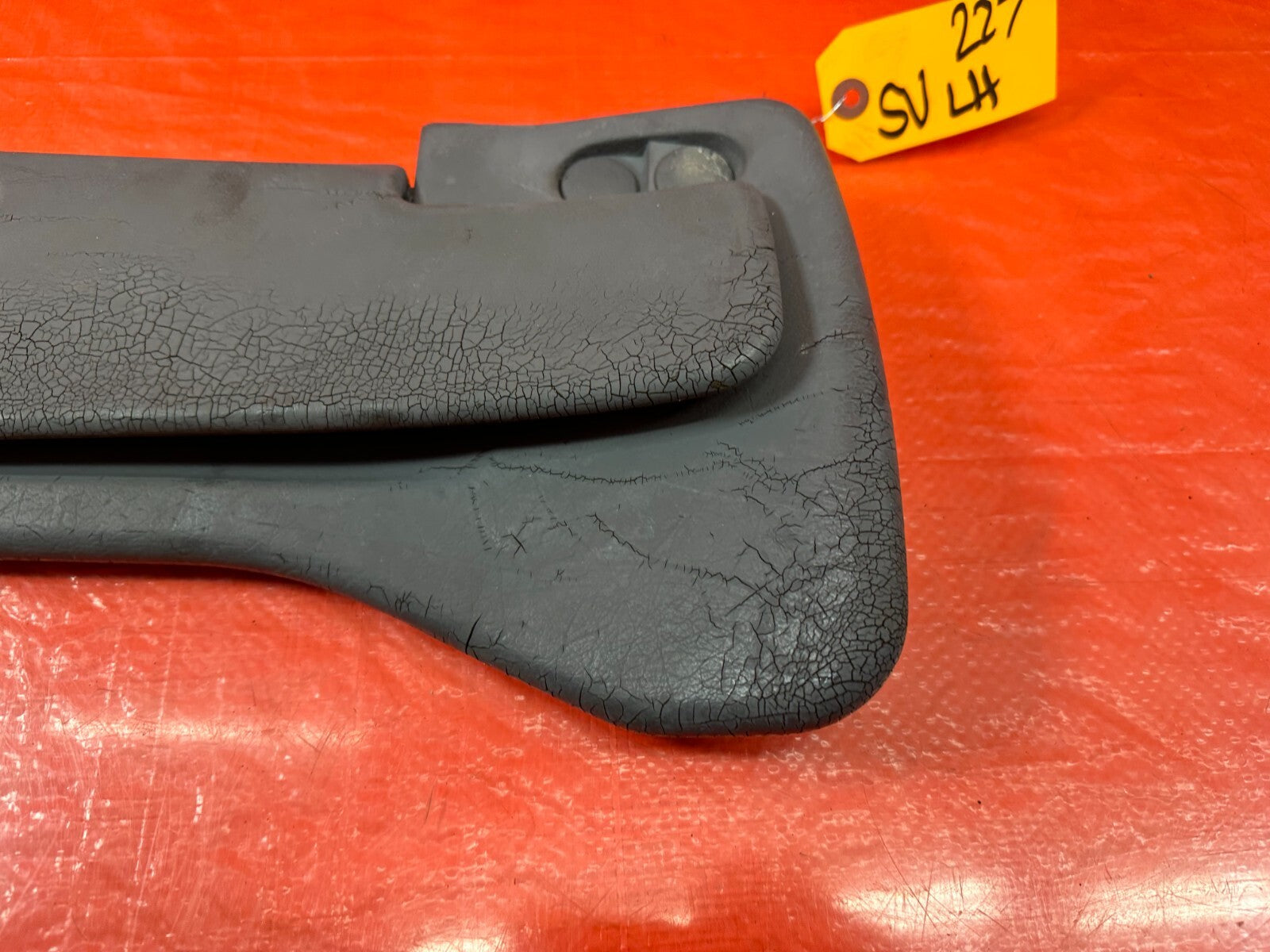 1994 94 HONDA DEL SOL   SUN VISOR   DRIVER LEFT SIDE   GRAY COLOR   OEM #2274