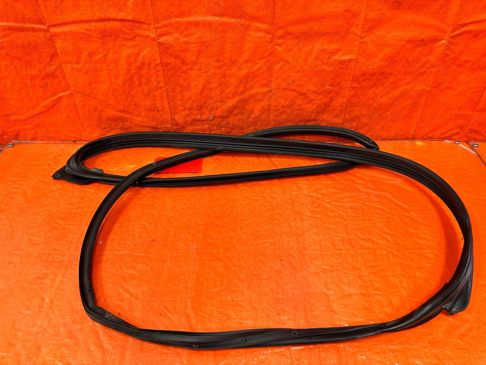 14 20 INFINITI Q50   DRIVER LEFT FRONT DOOR WEATHER STRIP   OEM #3141