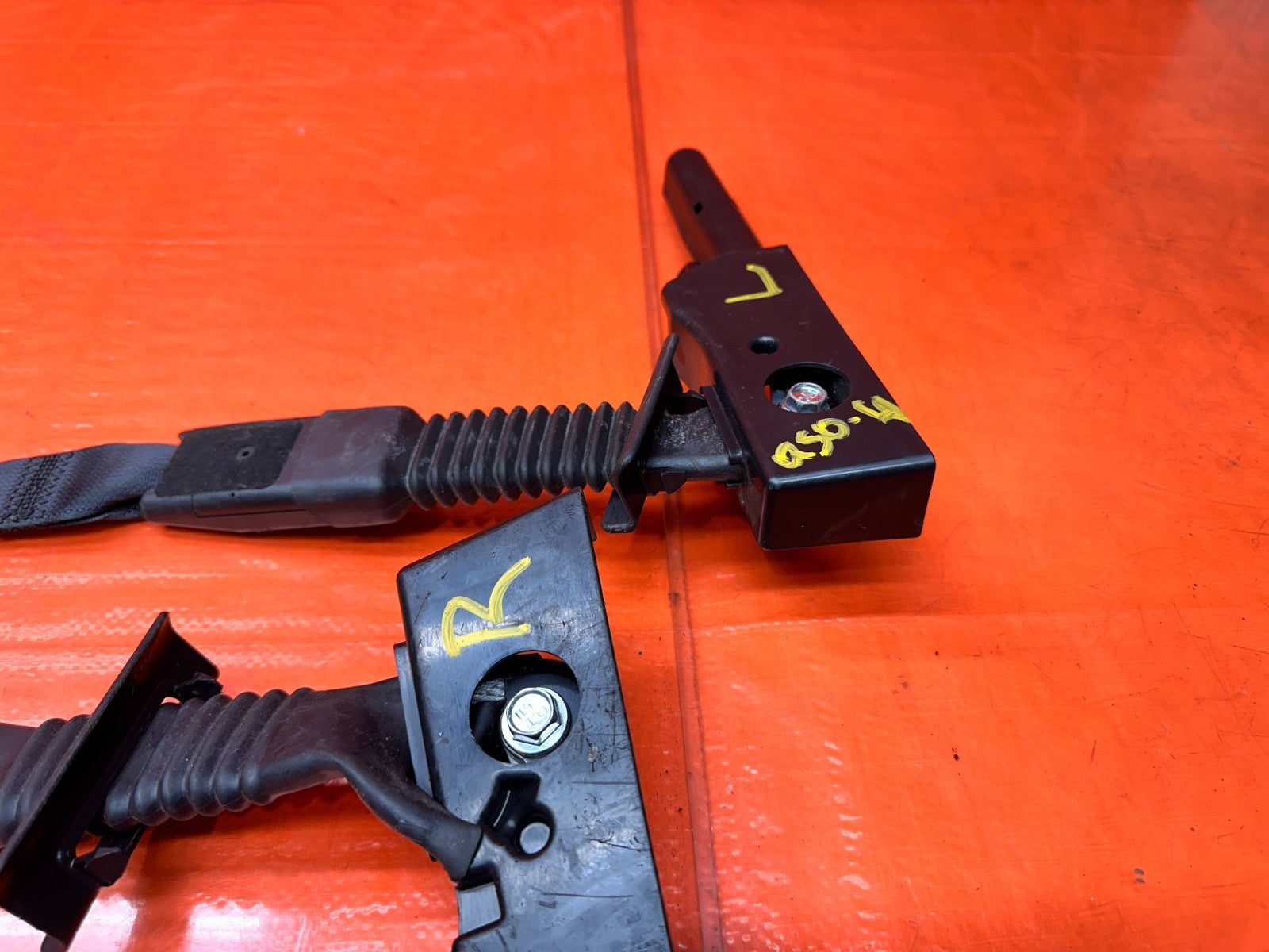 14 23 INFINITI Q50 LEFT & RIGHT FRONT SEAT BELTS SAFETY BELT BLACK OEM FACTORY 42