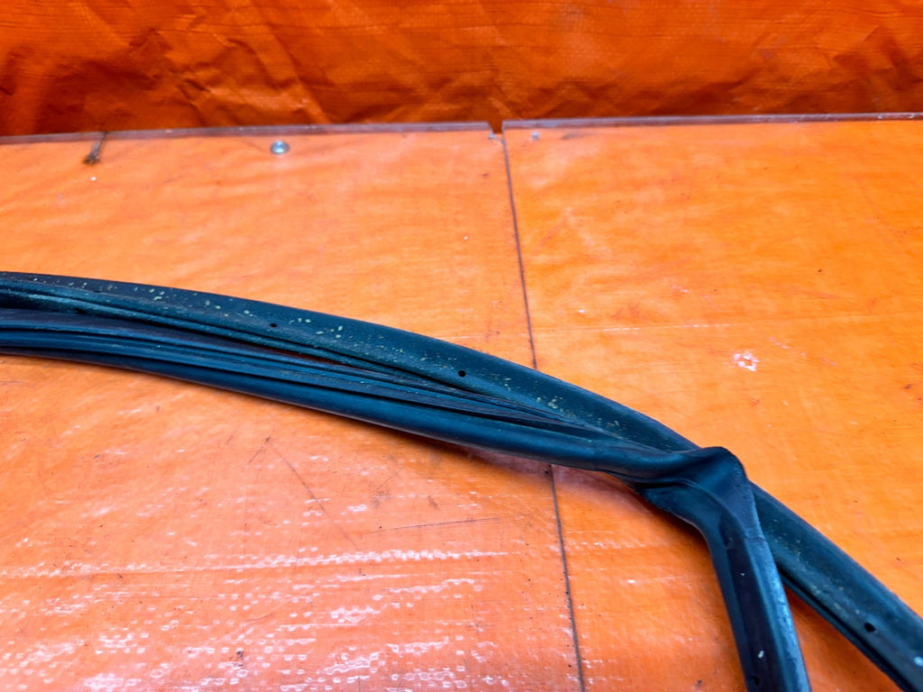 92 95 HONDA CIVIC 2D   PASSENGER RIGHT DOOR WEATHERSTRIP RUBBER SEAL   OEM #3336