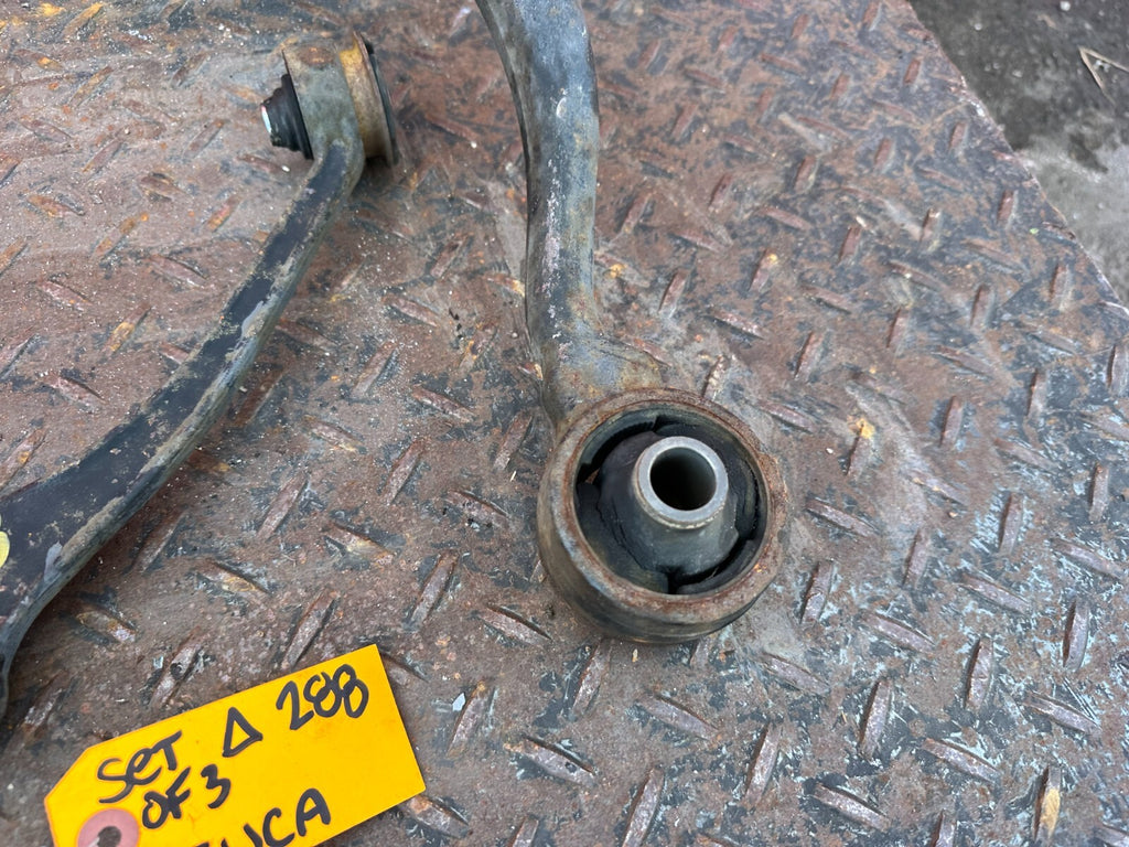 02 10 LEXUS SC430   DRIVER LEFT FRONT SPINDLE KNUCKLE HUB W/ ARMS OEM #2886
