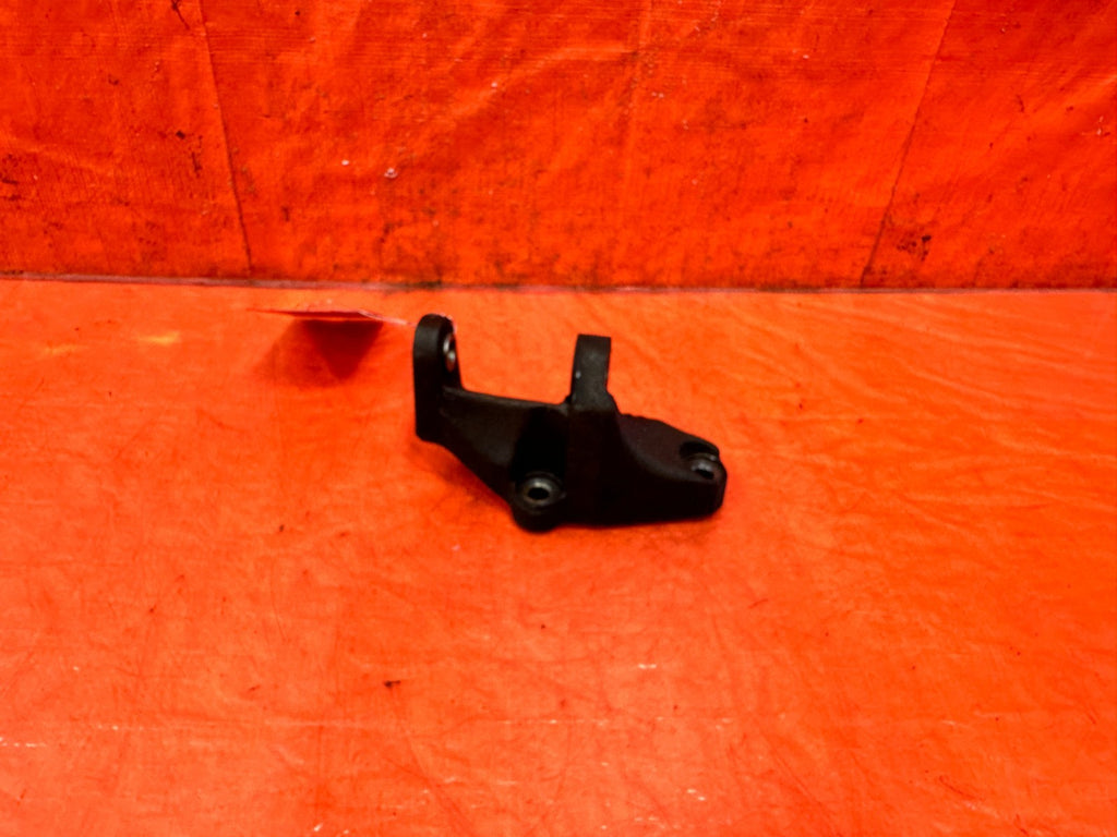 94 97 ACURA INTEGRA   B18B1 NON VTEC   ALTERNATOR BRACKET   OEM #3091
