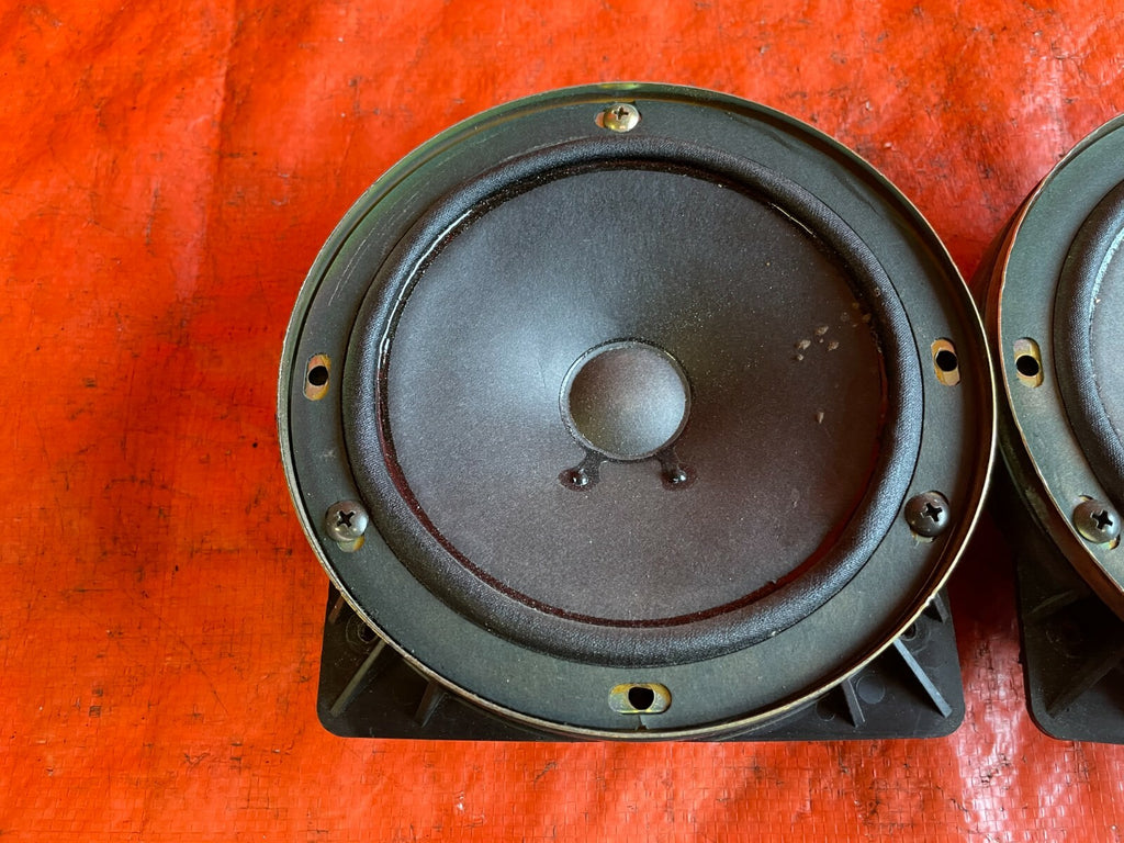 02 04 ACURA RSX TYPE S DRIVER LEFT PASSENGER RIGHT FRONT SPEAKER SET OEM OE2