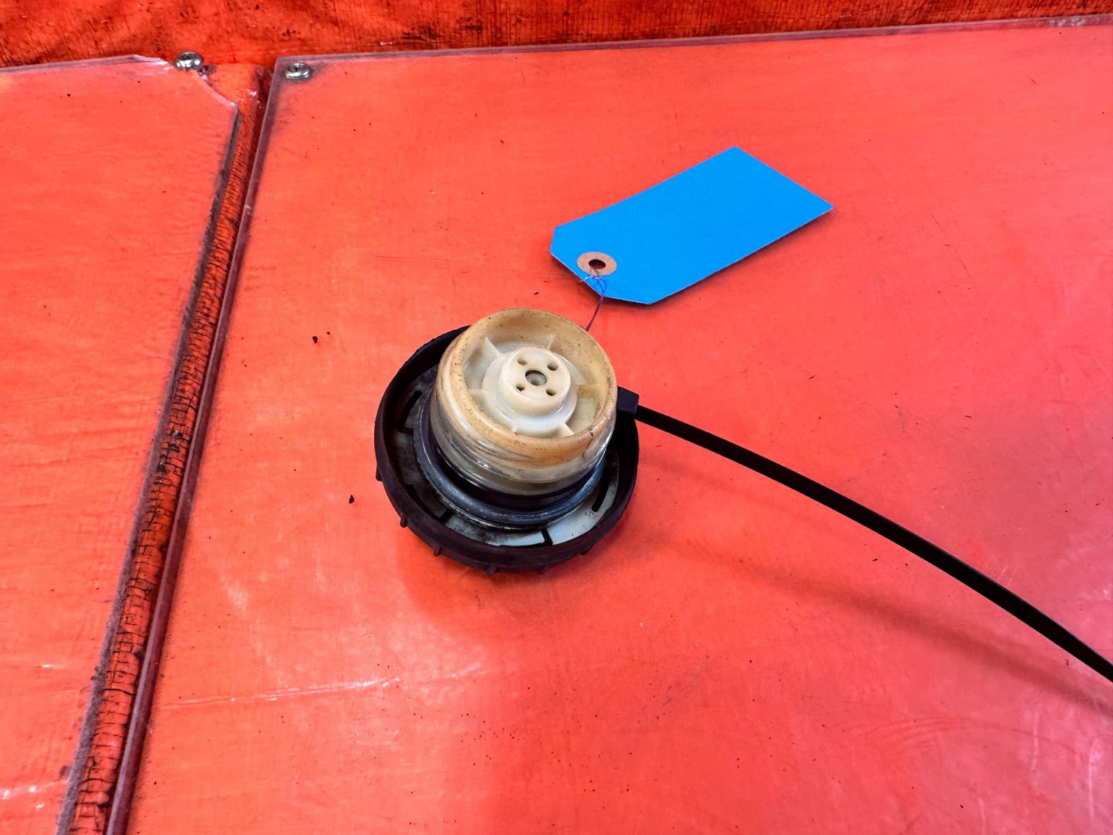 92 95 HONDA CIVIC   2D COUPE   FUEL TWIST CAP   OEM #3273