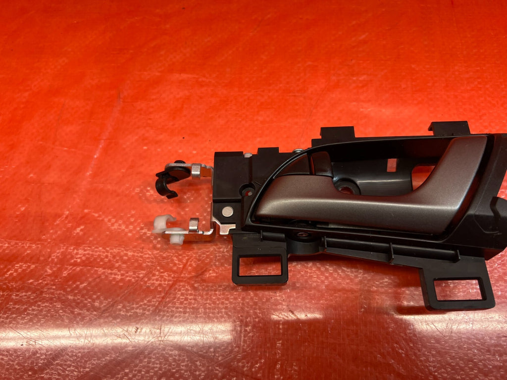 09 10 ACURA TSX   DRIVER LEFT REAR INTERIOR DOOR HANDLE   OEM FACTORY #1686
