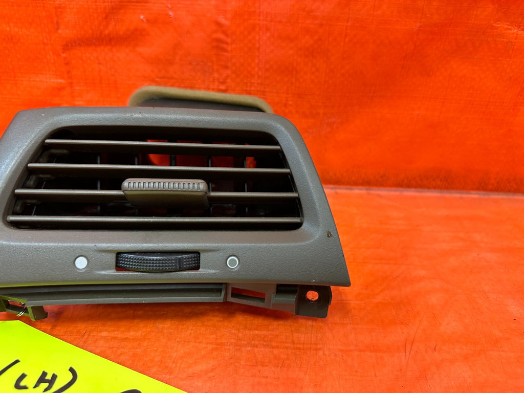 08 12 HONDA ACCORD   DRIVER LEFT AC AIR CONDITIONING VENT R RH   OEM #2513