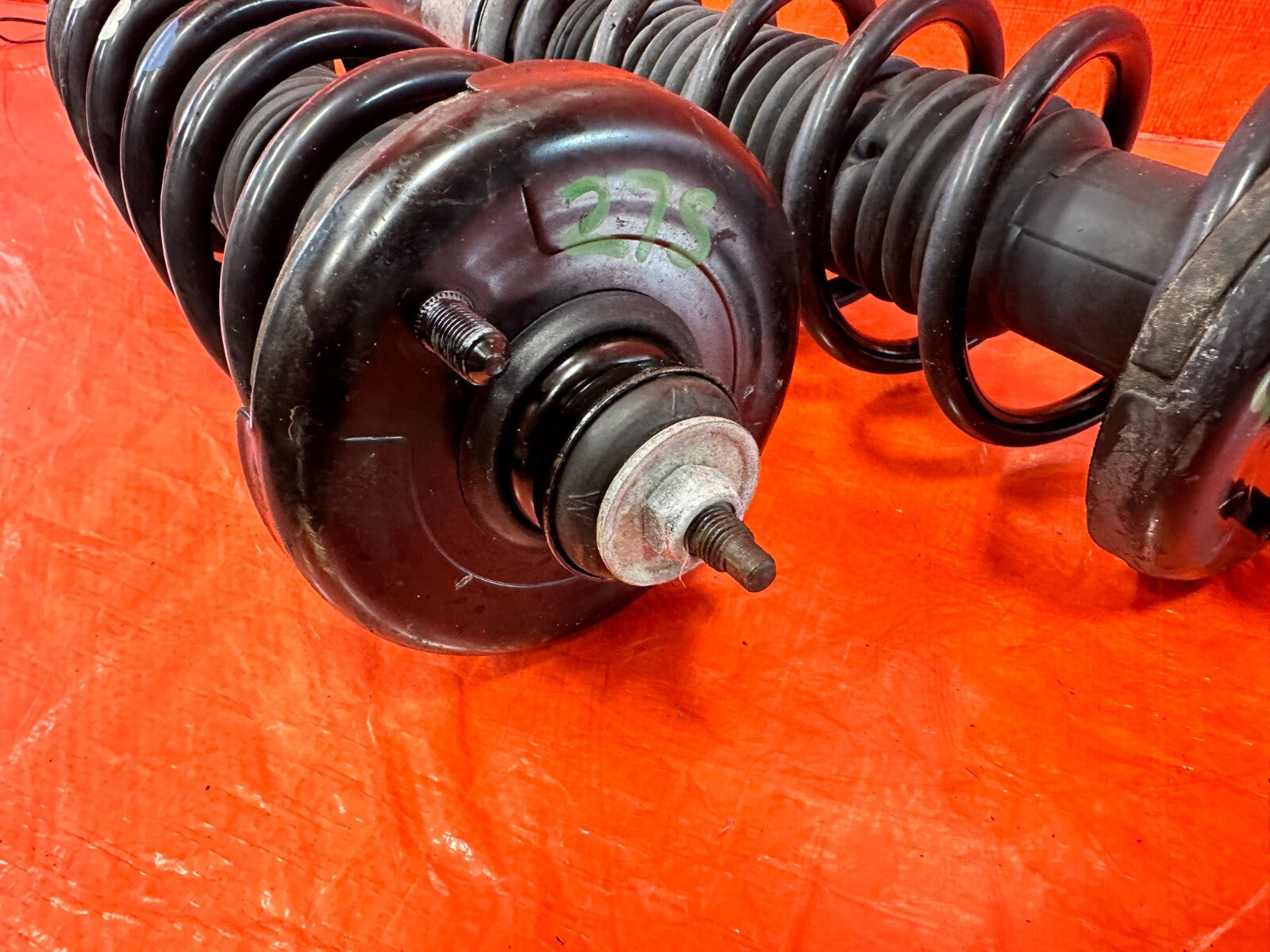 06 08 ACURA TSX   REAR SHOCKS & SPRINGS LEFT AND RIGHT FACTORY   OEM #27515