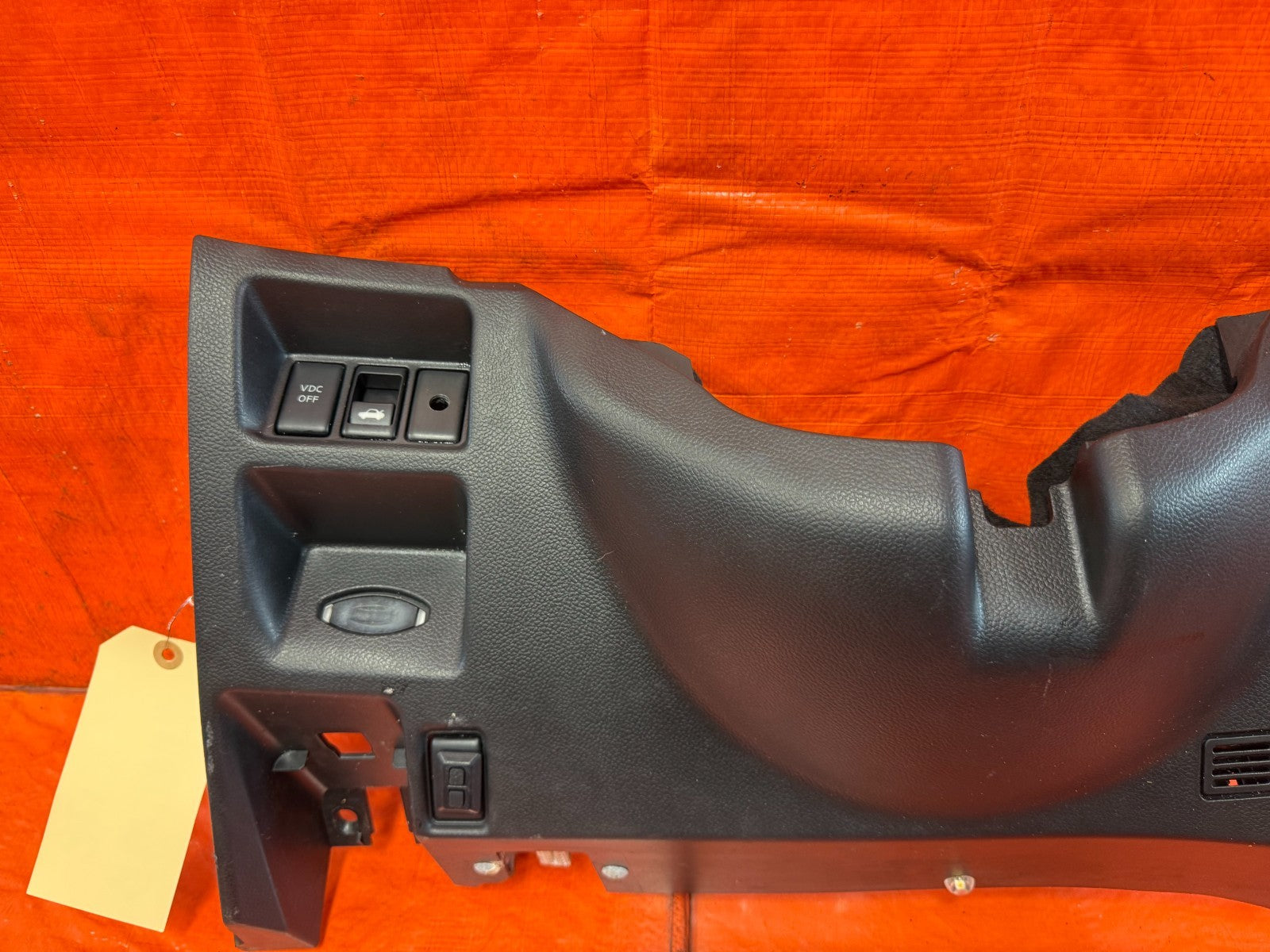 08 15 INFINITI G37 Q60 COUPE   KNEE TRIM UNDER STEERING COLUMN LOWER COVER   3285