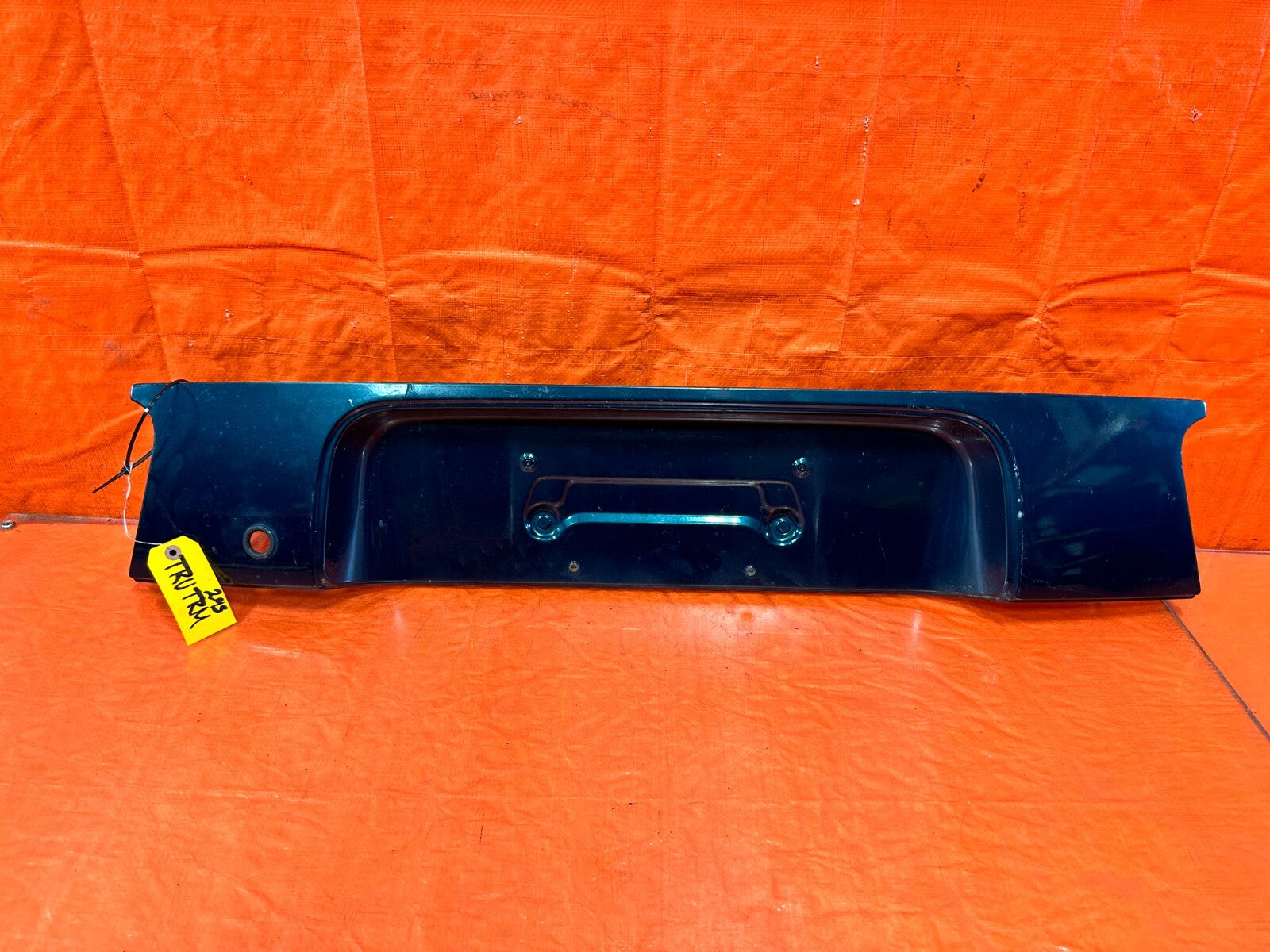 HONDA DEL SOL REAR TRUNK TAIL LIGHT TRIM SKIRT FINISH PANEL LICENSE PLATE #2950