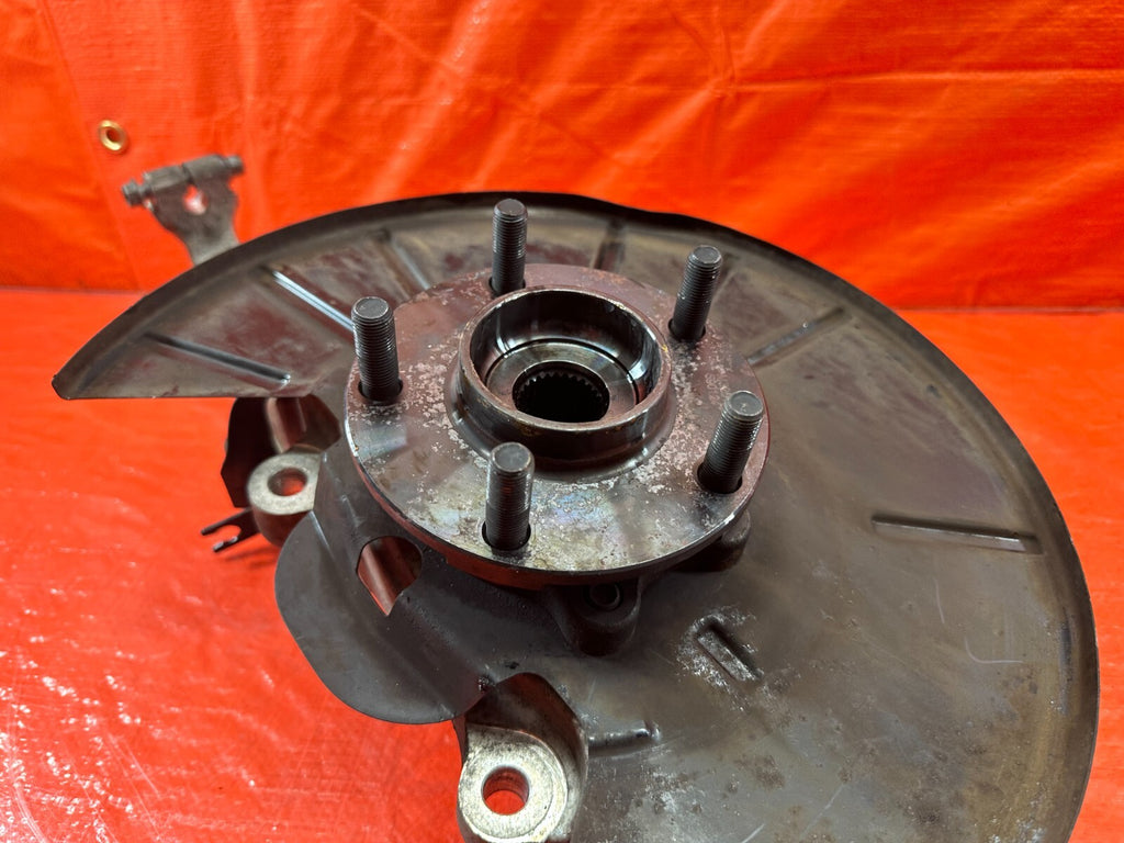 08 12 INFINITI G37 SPORT   DRIVER LEFT FRONT SPINDLE KNUCKLE HUB   OEM #1905