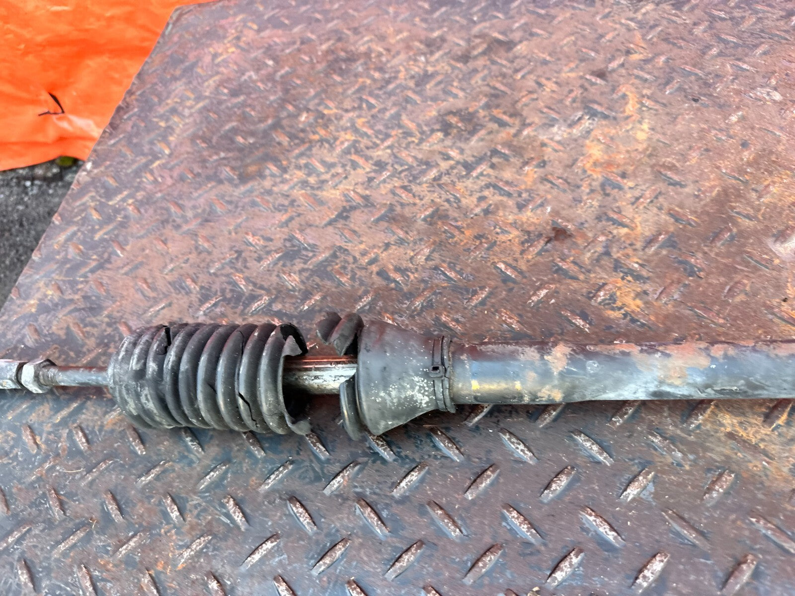 88 91 HONDA CRX DX HF   POWER STEERING GEAR BOX RACK AND PINION   OEM #2777