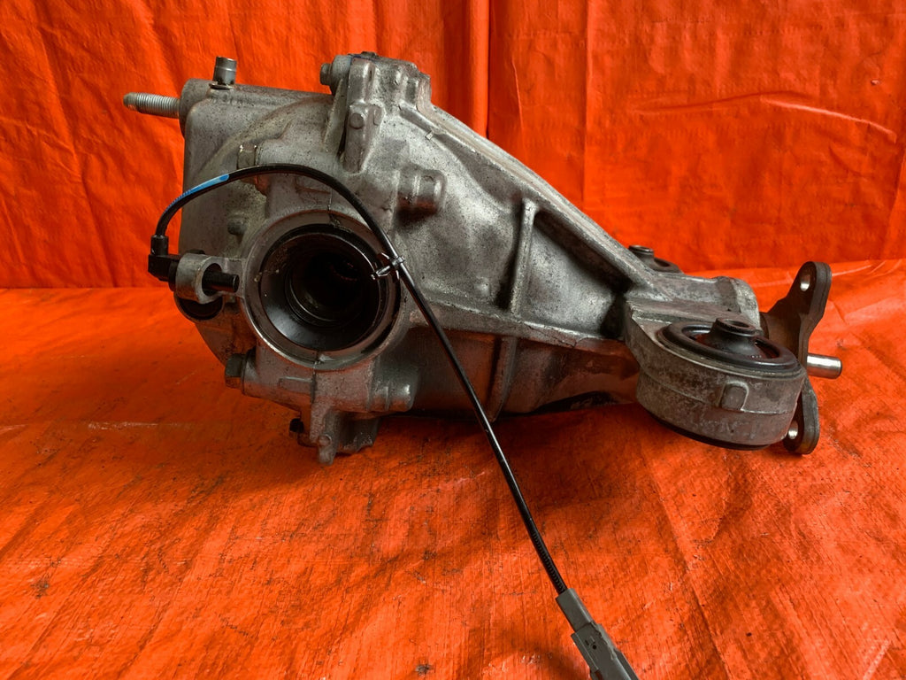 OEM 2016   2018 INFINITI Q50 REAR WHEEL DRIVE DIFFERENTIAL DIFF CARRIER PUMPKIN 4