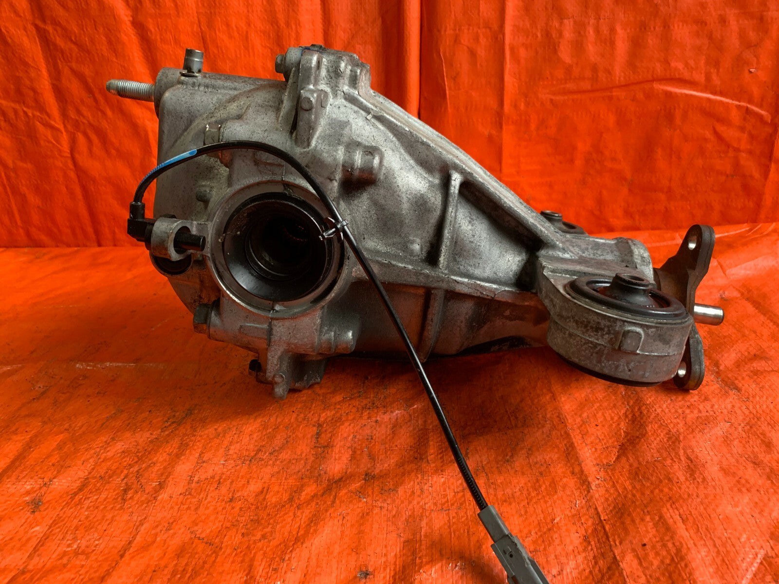 OEM 2016   2018 INFINITI Q50 REAR WHEEL DRIVE DIFFERENTIAL DIFF CARRIER PUMPKIN 4