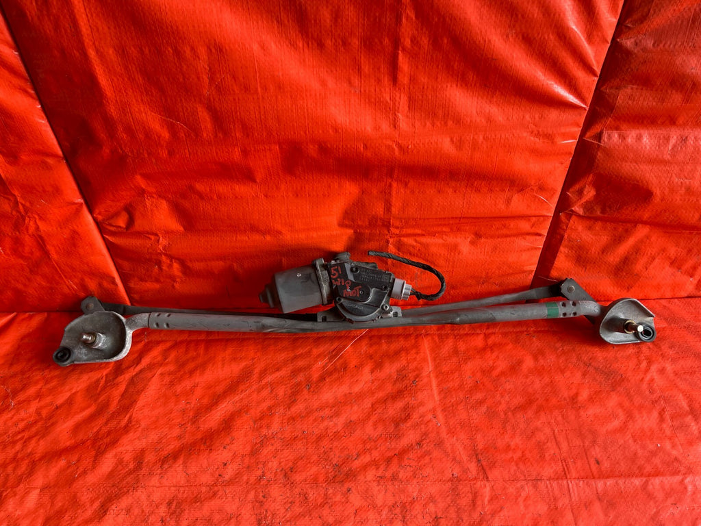 11 21 DODGE CHALLENGER   5.7L R/T   WINDSHIELD WIPER MOTOR W/ LINKAGE COMPLETE 0