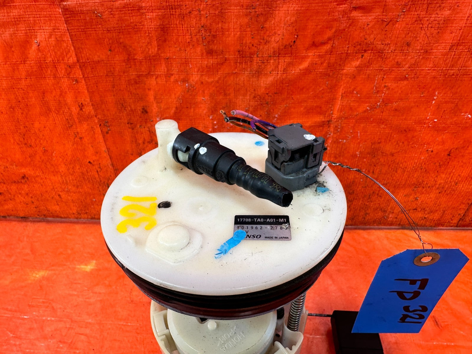 09 14 ACURA TSX 2.4L   GASOLINE GAS FUEL PUMP SENDING UNIT W/ HOUSING   OEM #3211