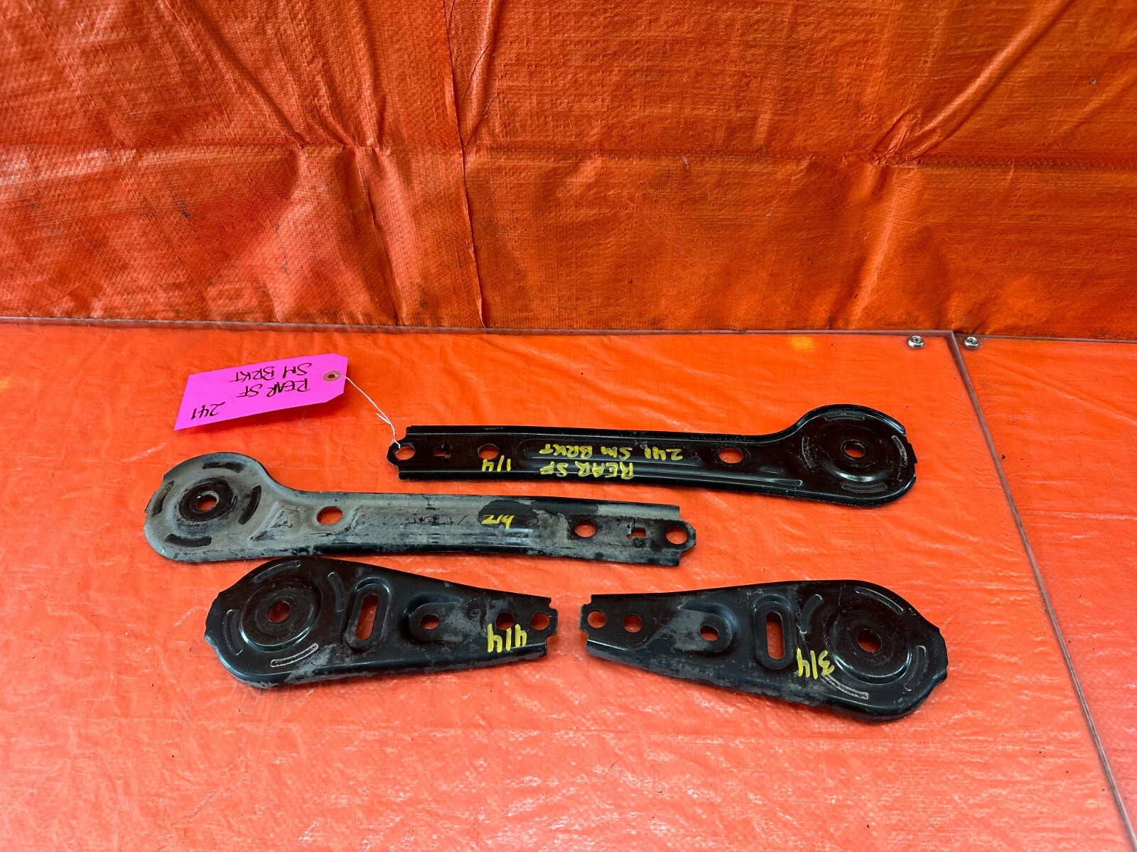 13 17 HONDA ACCORD SEDAN   REAR SUB FRAME CROSSMEMBER MOUNTING BRACKETS OEM 2410