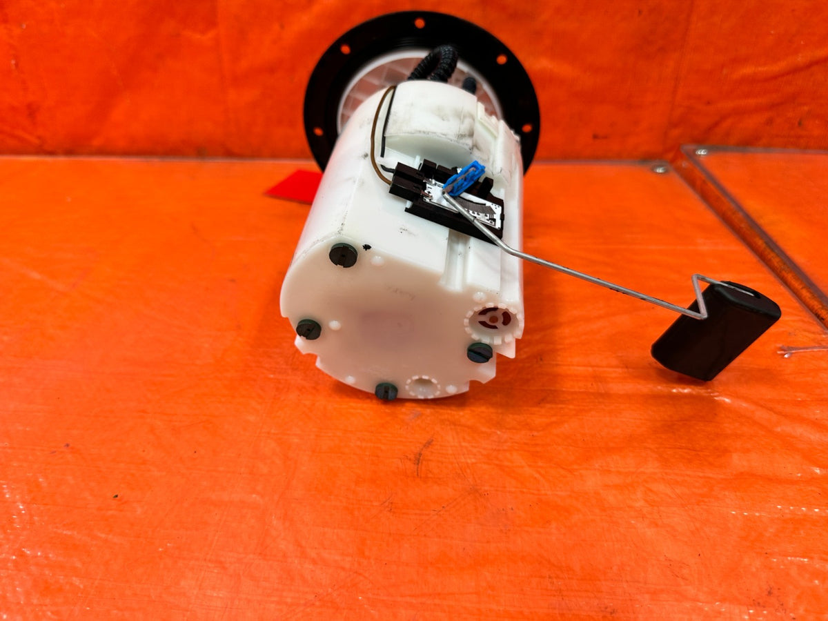 13-16 HYUNDAI GENESIS COUPE - GASOLINE GAS FUEL PUMP SENDING UNIT - OEM #3027