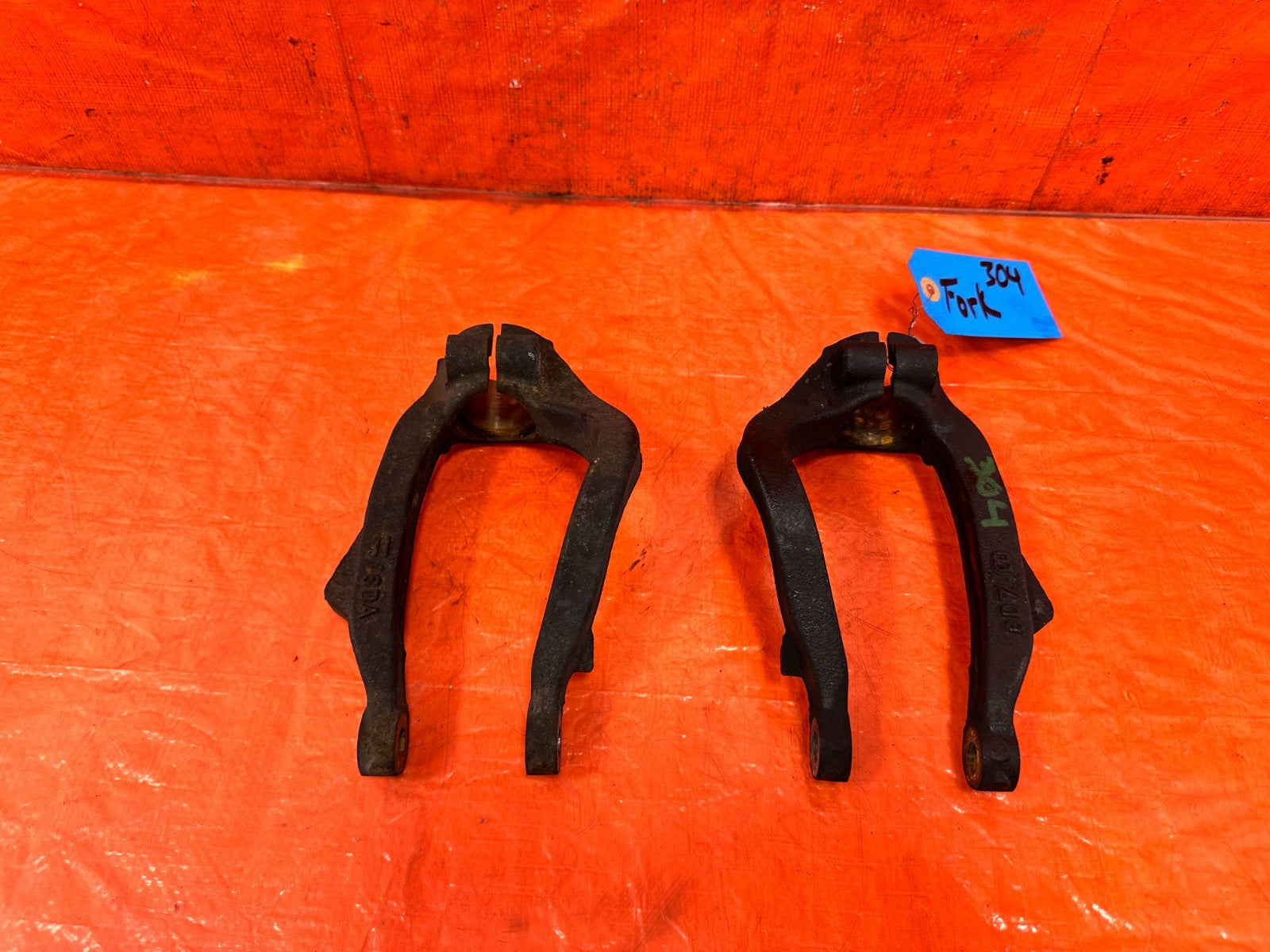 04 08 ACURA TSX   FRONT SHOCK STRUT FORK SET   LEFT RIGHT FORKS   OEM #3042