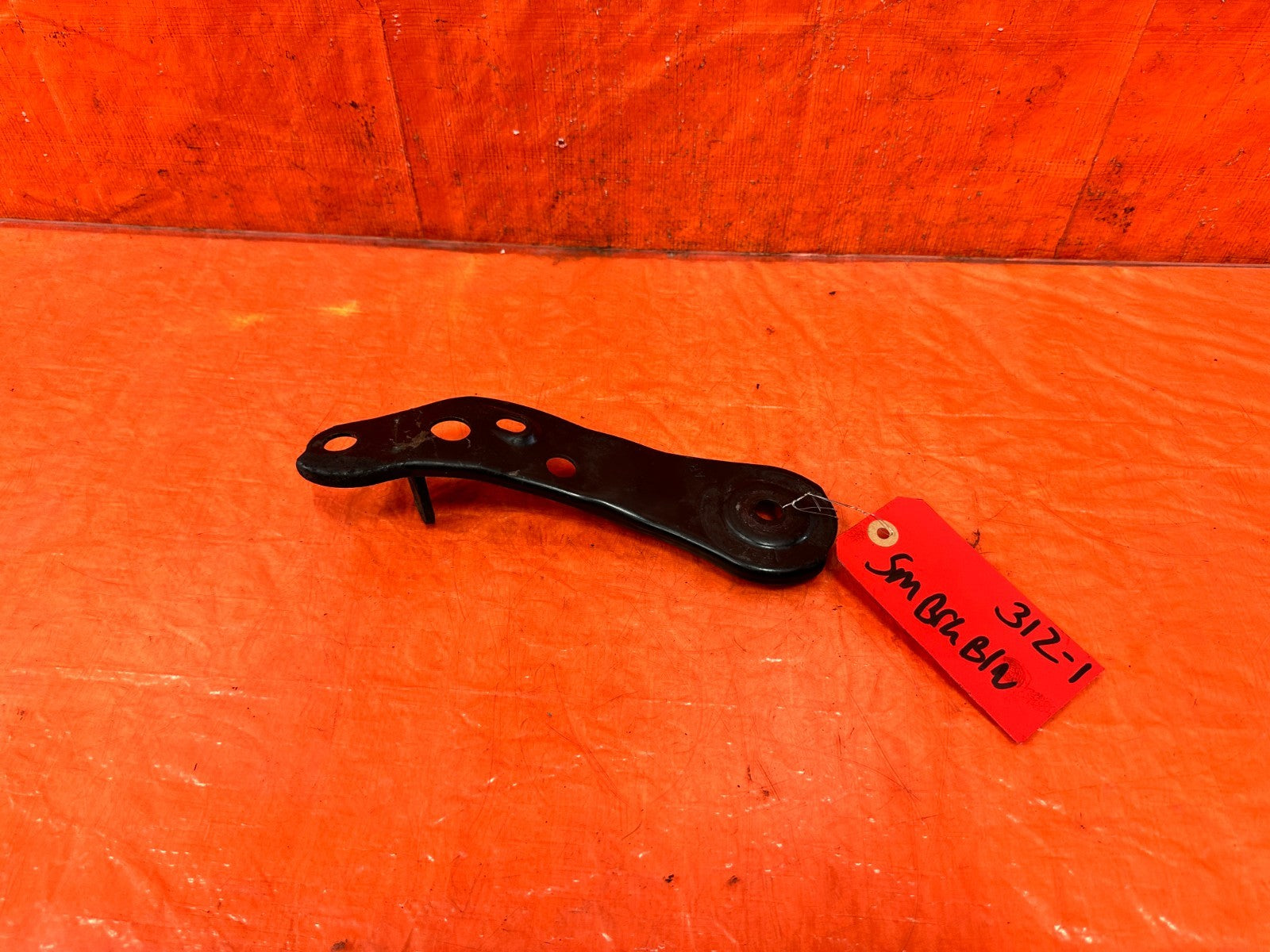 04 08 ACURA TSX FRONT SUBFRAME MOUNTING BRACKET LARGER RIGHT   OEM 3120