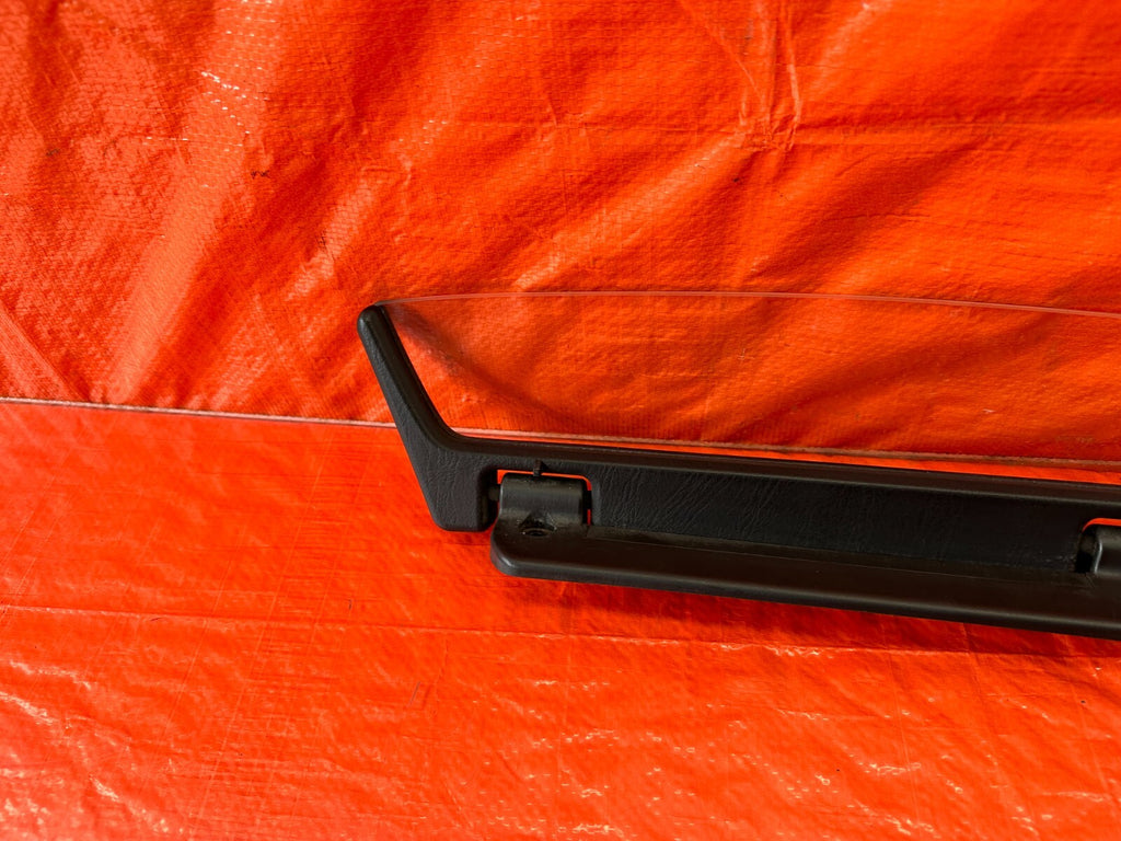 00 09 HONDA S2000   CENTER CONSOLE GLOVE BOX WINDSCREEN WIND SCREEN   OEM #2245