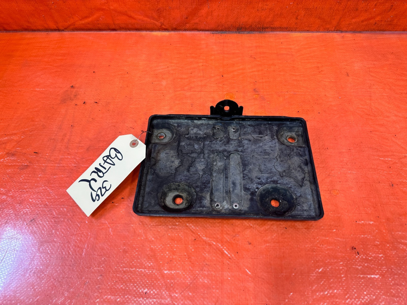 08 15 INFINITI G37 Q60 FRONT BATTERY TRAY HOLD DOWN BRACKET HARDWARE OEM #3292