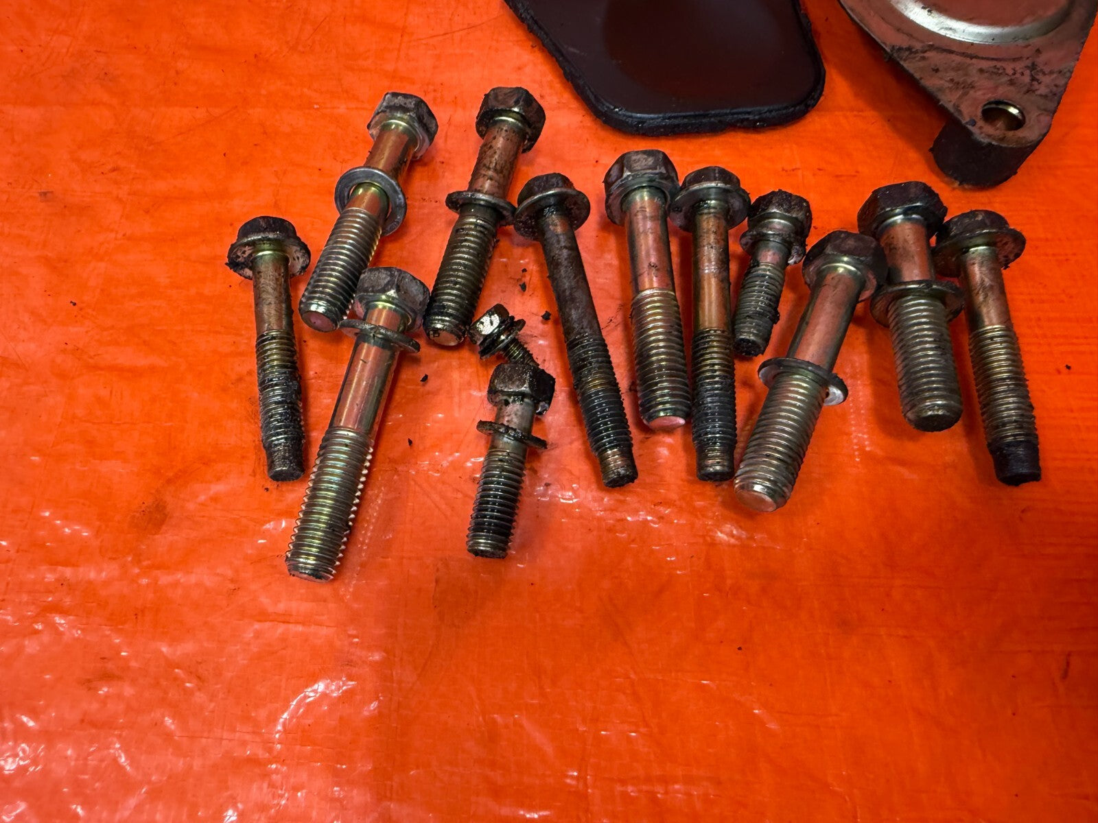 03 07 INFINITI G35 COUPE   VQ35DE AUTOMATIC TRANSMISSION BOLTS HARDWARE OEM 2982