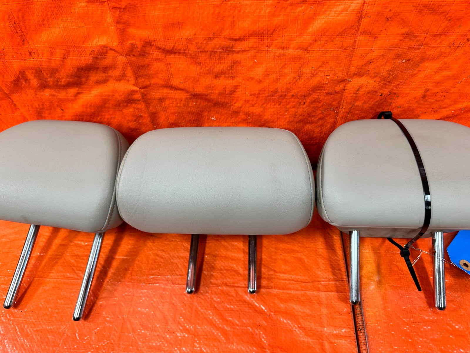 09 14 ACURA TSX   REAR SEAT HEAD REST   LEFT CENTER RIGHT   GRAY   OEM #3212