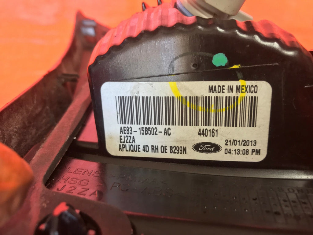 OEM 2011 2012 2013 FORD FIESTA   SEDAN   PASSENGER RIGHT INNER TAIL LIGHT LAMP4