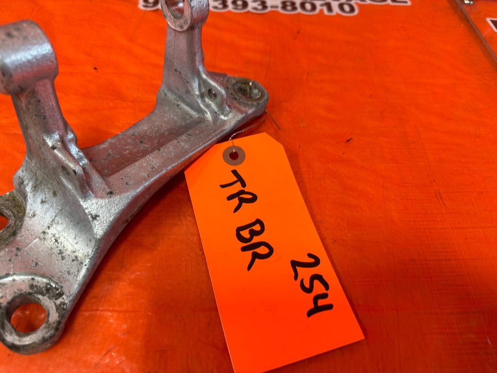 02 06 ACURA RSX   5 / 6 SPEED MANUAL   ALUMINUM TRANSMISSION BRACKET   OEM 2542