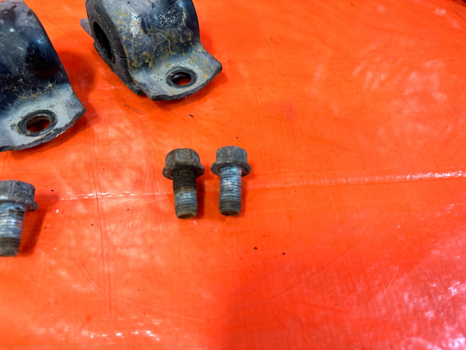 12 15 HONDA CIVIC SI   LEFT & RIGHT FRONT SWAY BAR BRACKETS   OEM FACTORY #2694
