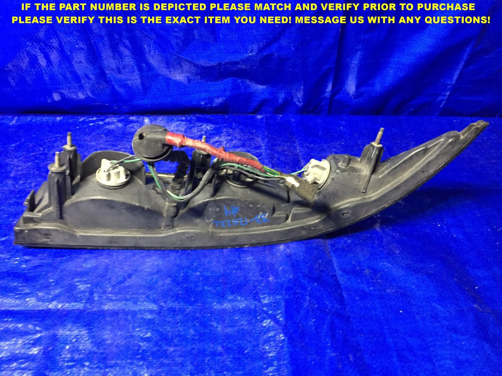 OEM 1993 1994 INFINITI J30 DRIVER LEFT TAIL LIGHT HAS DAMAGE 33 120226