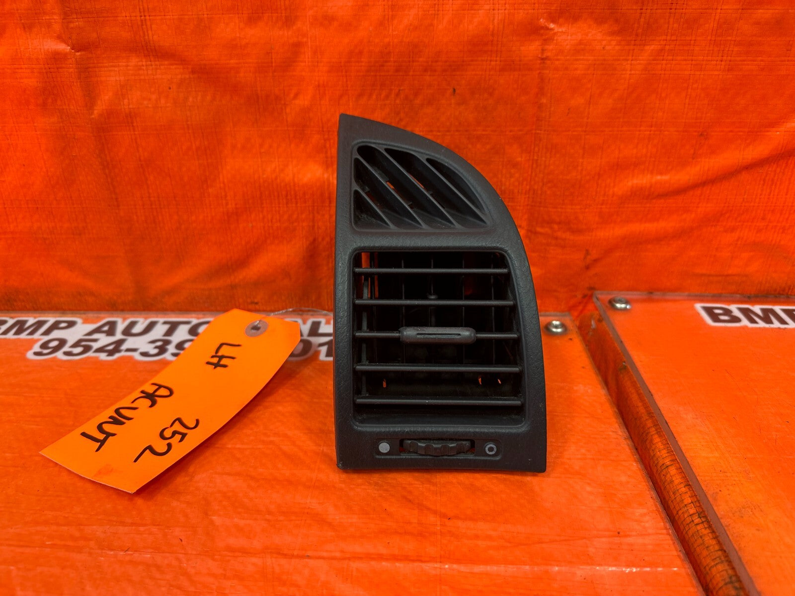 97 01 HONDA PRELUDE BASE & SH   PASSENGER RIGHT DASHBOARD DASH AC VENT OEM #2526