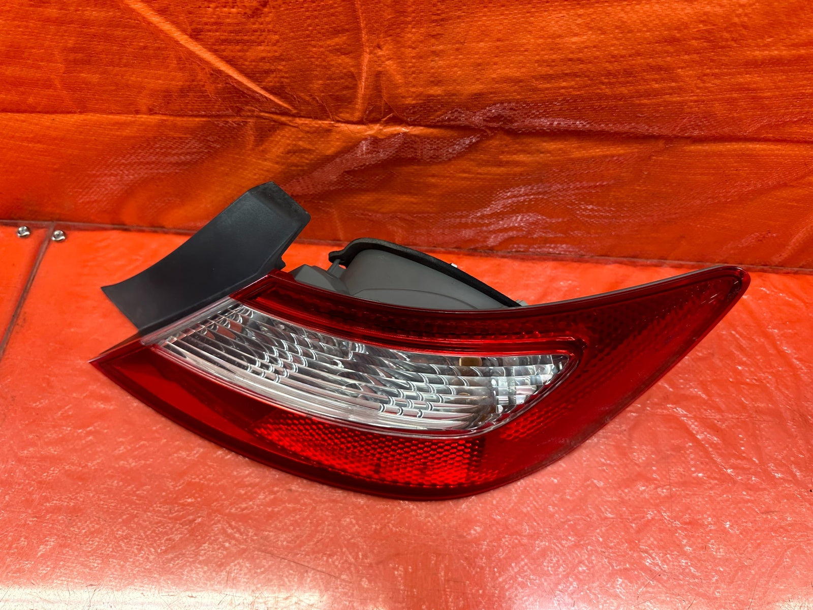 06 08 HONDA CIVIC COUPE   TAIL LIGHT LAMP   PASSENGER RIGHT SIDE   OEM OE #2049