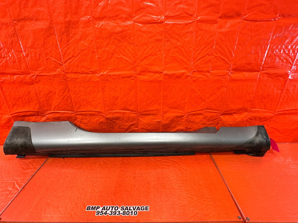 03 09 NISSAN 350Z   SIDE SKIRT ROCKER MOLDING TRIM   RIGHT SIDE   OEM #2620