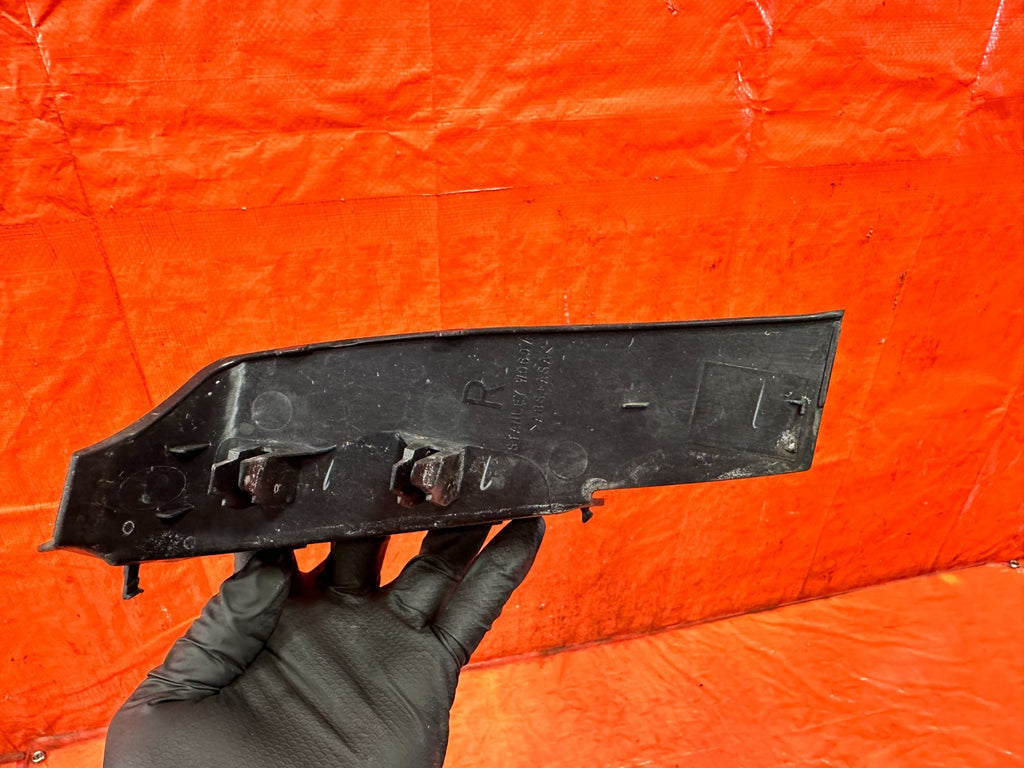 16 24 INFINITI Q50   LEFT AND RIGHT TAIL LIGHT LATIL LAMP COVER TRIM COVERS OEM2