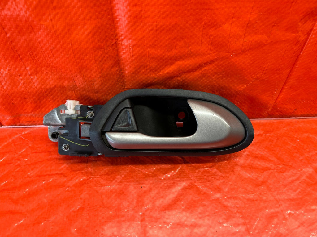 07 11 HONDA CIVIC SI SEDAN   PASSENGER RIGHT REAR INTERIOR DOOR HANDLE OEM #1110