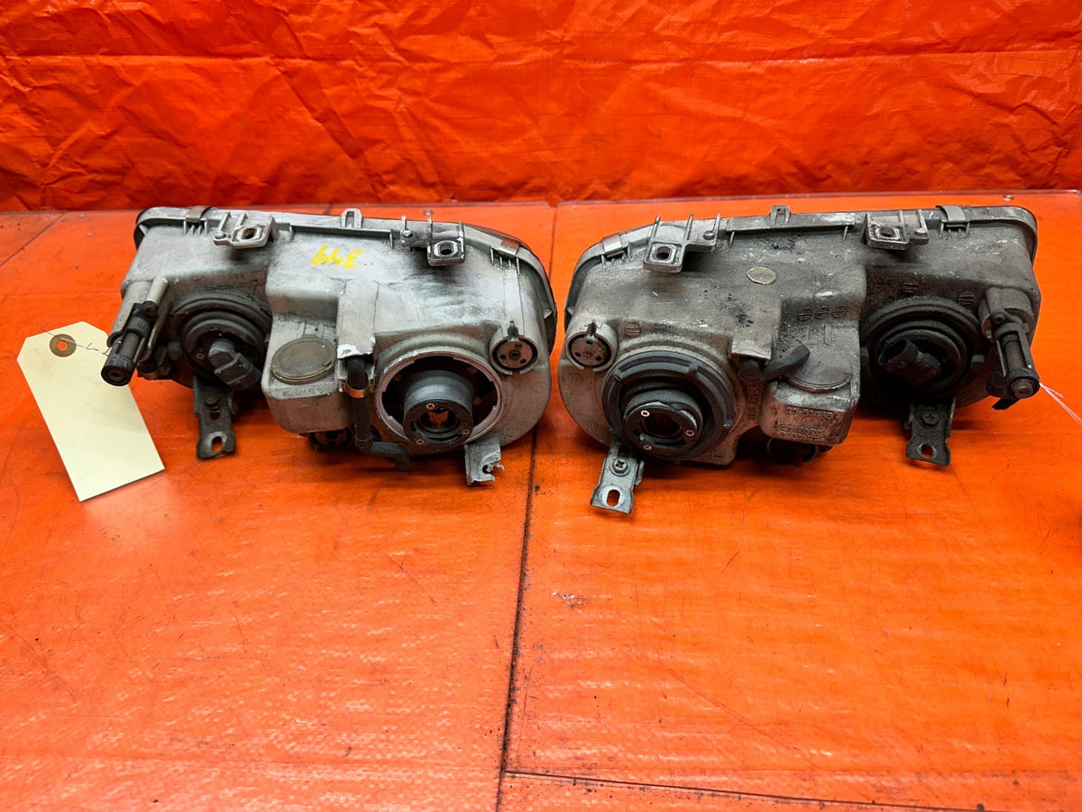 94-01 ACURA INTEGRA 2D - FRONT HEADLIGHTS PAIR DRIVER LEFT PASSENGER RIGHT OEM6