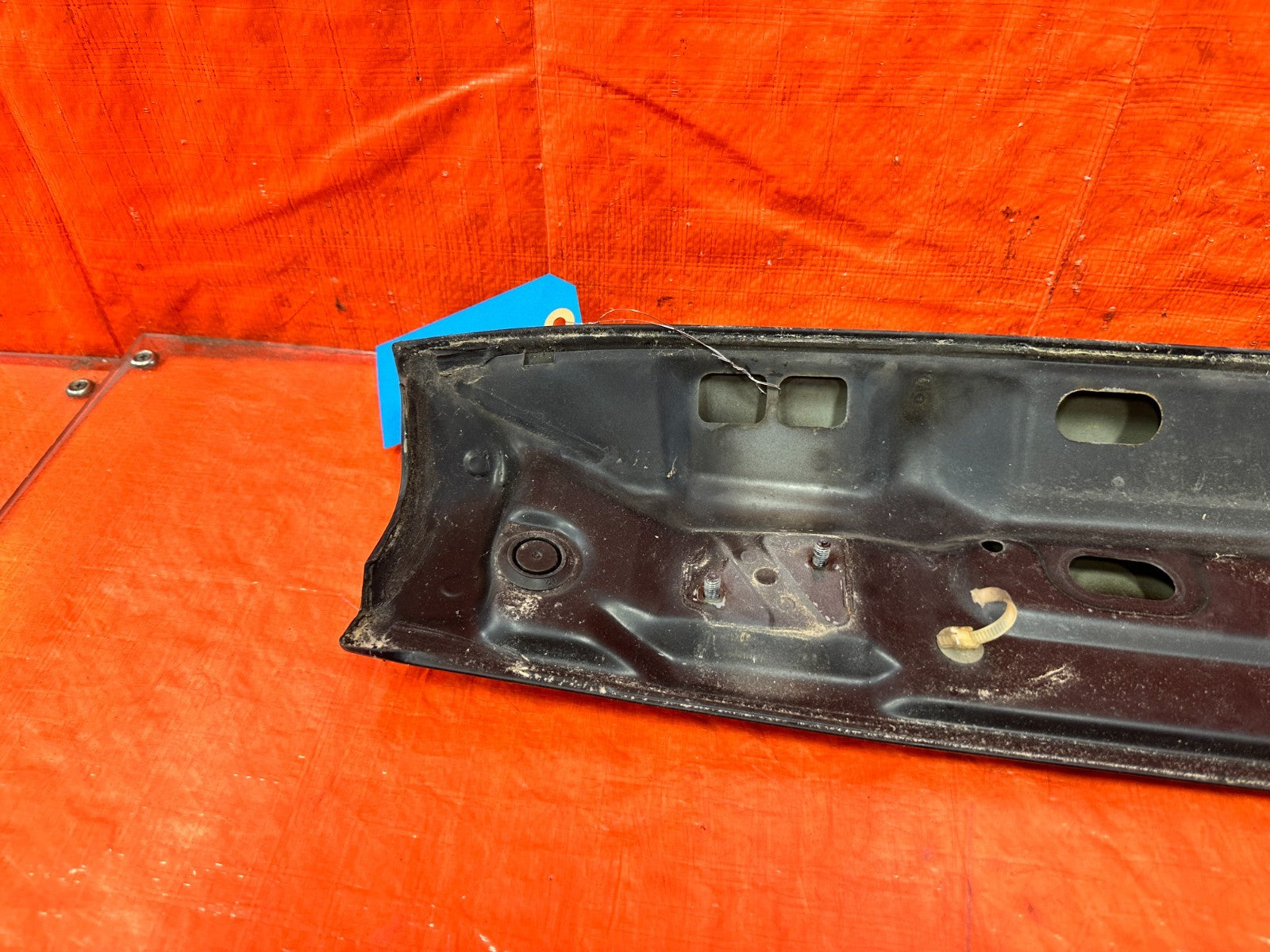 97 01 HONDA CR V CRV   REAR WING SPOILER DECK LID TRIM   OEM FACTORY #3017