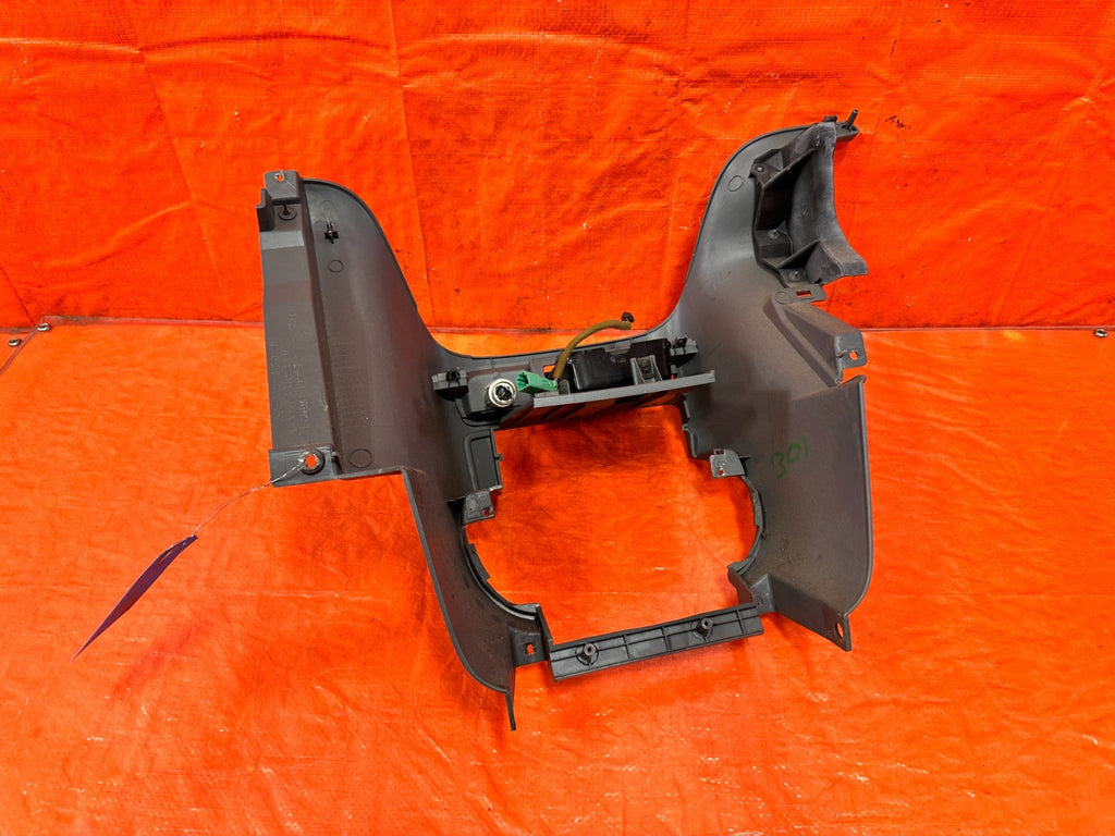 97 98 HONDA CR V CRV   DASHBOARD MOUNTED CENTER CONSOLE ASH TRAY 12V OEM 3018