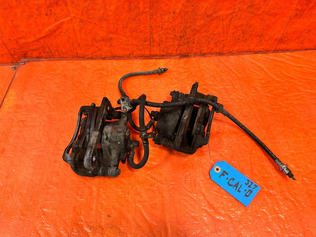 92 95 HONDA CIVIC EX SI   LEFT AND RIGHT FRONT BRAKE CALIPERS AND LINES OEM 3270
