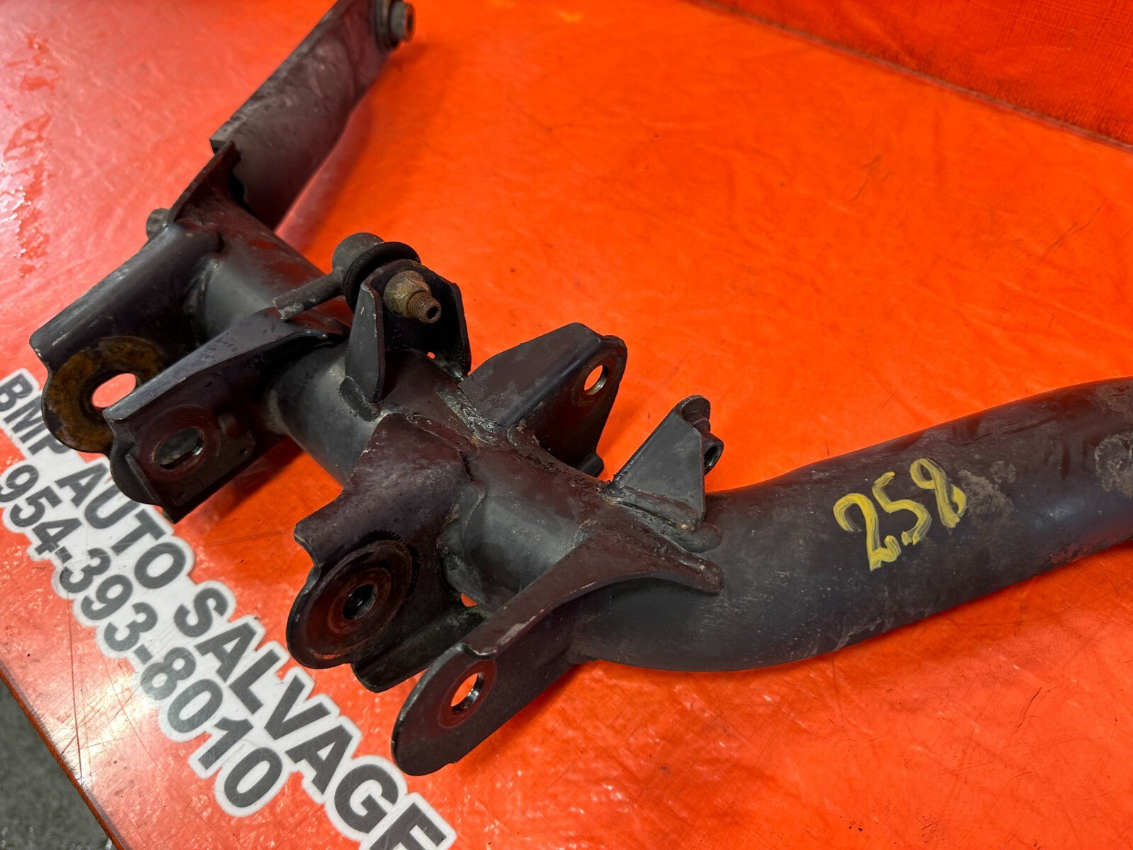 02 05 HONDA CIVIC SI EP3 PASSENGER RIGHT REAR LOWER TRAILING CONTROL ARM OEM 2583