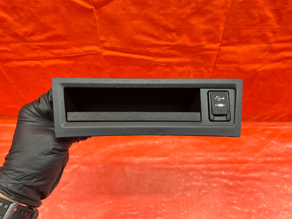 13 16 SCION FRS   STORAGE TRAY COMPARTMENT BOX POCKET W/ HEADHPONE JACK OEM #1640