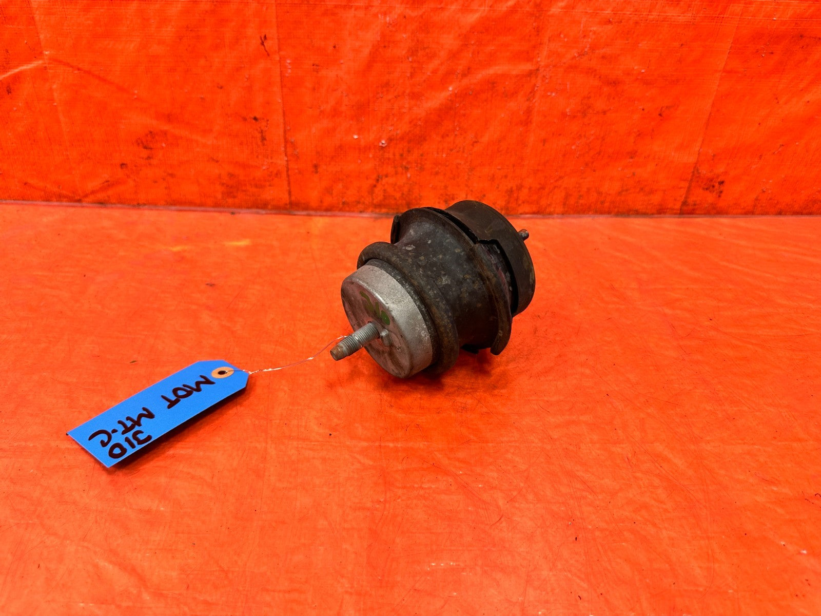 09 13 INFINITI   G37 2D COUPE   RWD   ENGINE MOTOR MOUNT LEFT OR RIGHT OEM 310 12