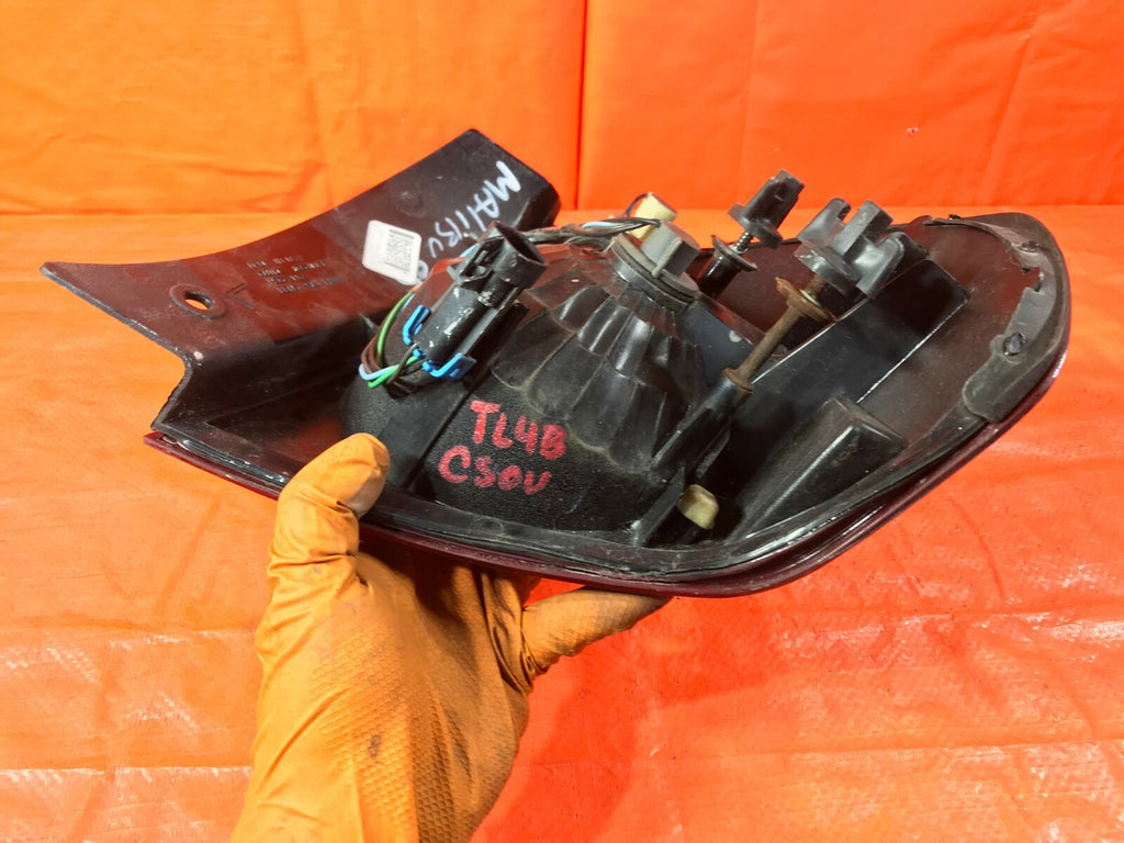 OEM 2005 2006 2007 CHEVROLET MALIBU CLASSIC DRIVER LEFT TAIL LIGHT LAMP 05 06 077